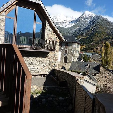 La Borda Del Zarrastiecho Villa Sallent De Gallego Bagian luar foto