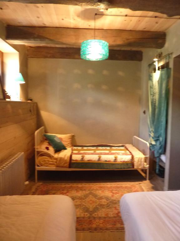 La Borda Del Zarrastiecho Villa Sallent De Gallego Ruang foto
