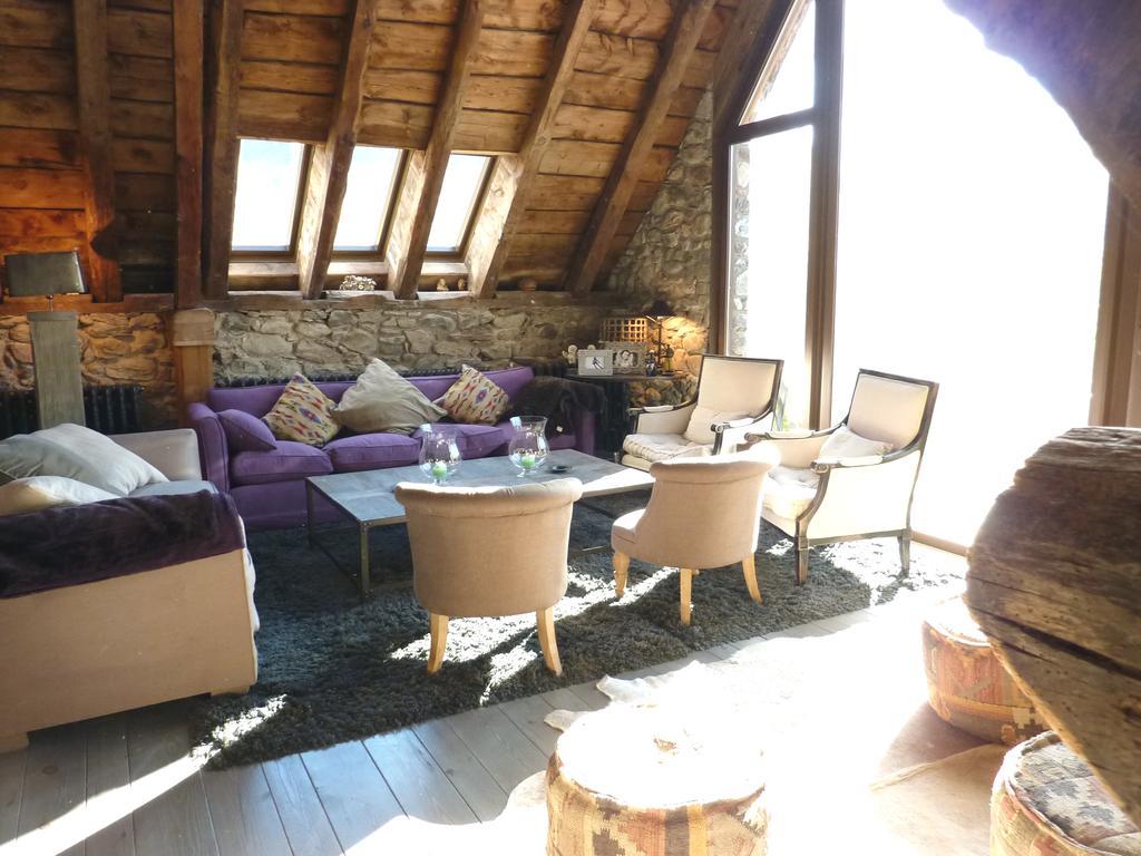 La Borda Del Zarrastiecho Villa Sallent De Gallego Ruang foto