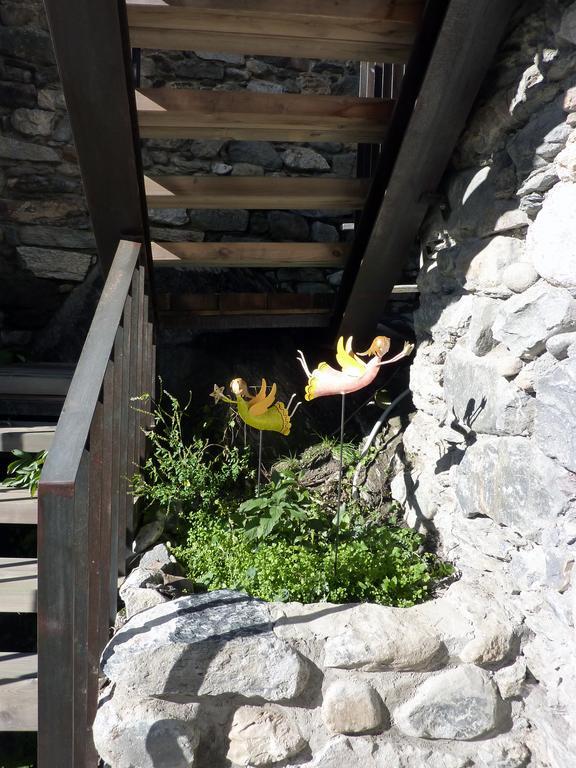 La Borda Del Zarrastiecho Villa Sallent De Gallego Ruang foto