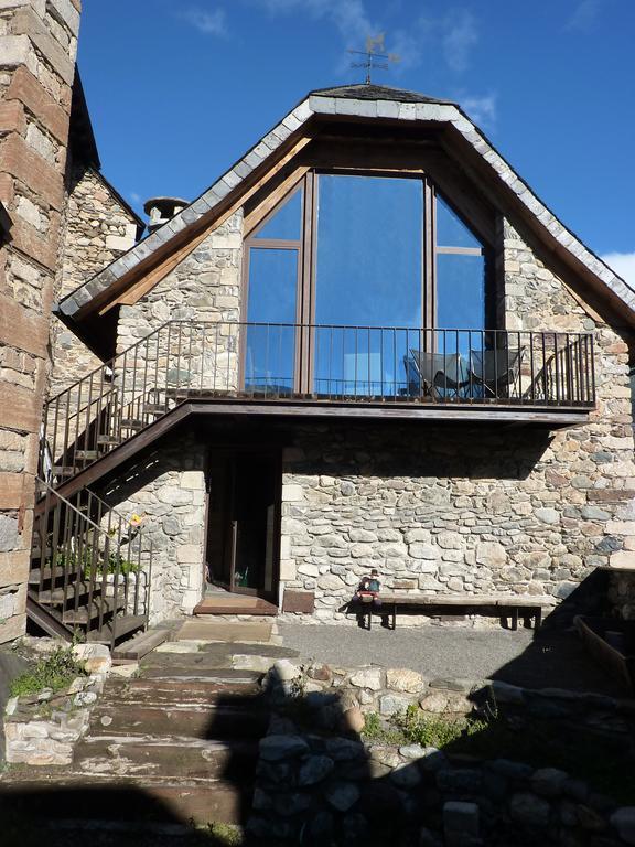 La Borda Del Zarrastiecho Villa Sallent De Gallego Ruang foto