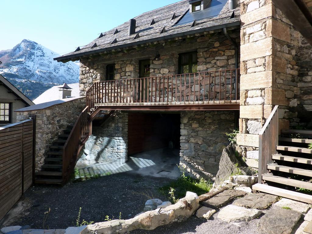 La Borda Del Zarrastiecho Villa Sallent De Gallego Ruang foto