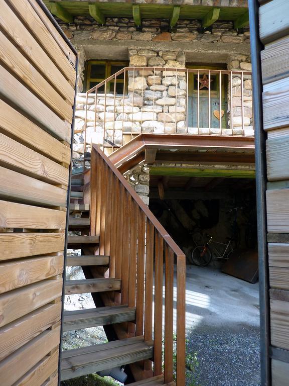 La Borda Del Zarrastiecho Villa Sallent De Gallego Ruang foto