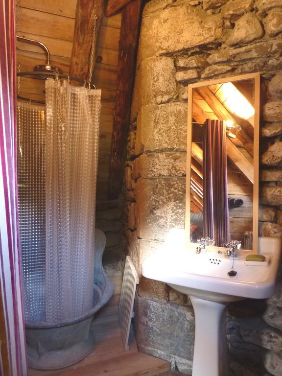 La Borda Del Zarrastiecho Villa Sallent De Gallego Ruang foto